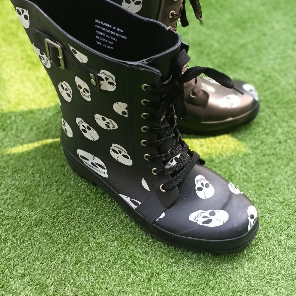 Torrid Size 13 Womens Skull Rain Boots - Picture 3 of 4